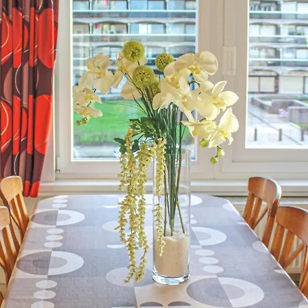 Residentie Versailles Ref 195 *